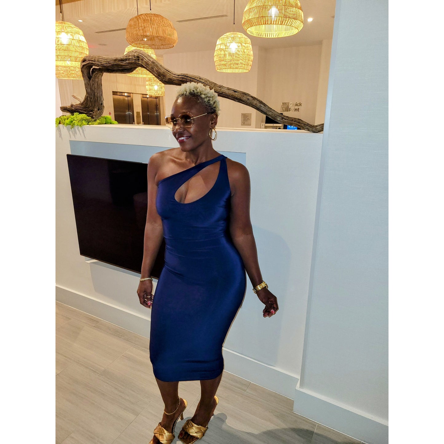 Queen of Hearts Midi Dress (Navy)