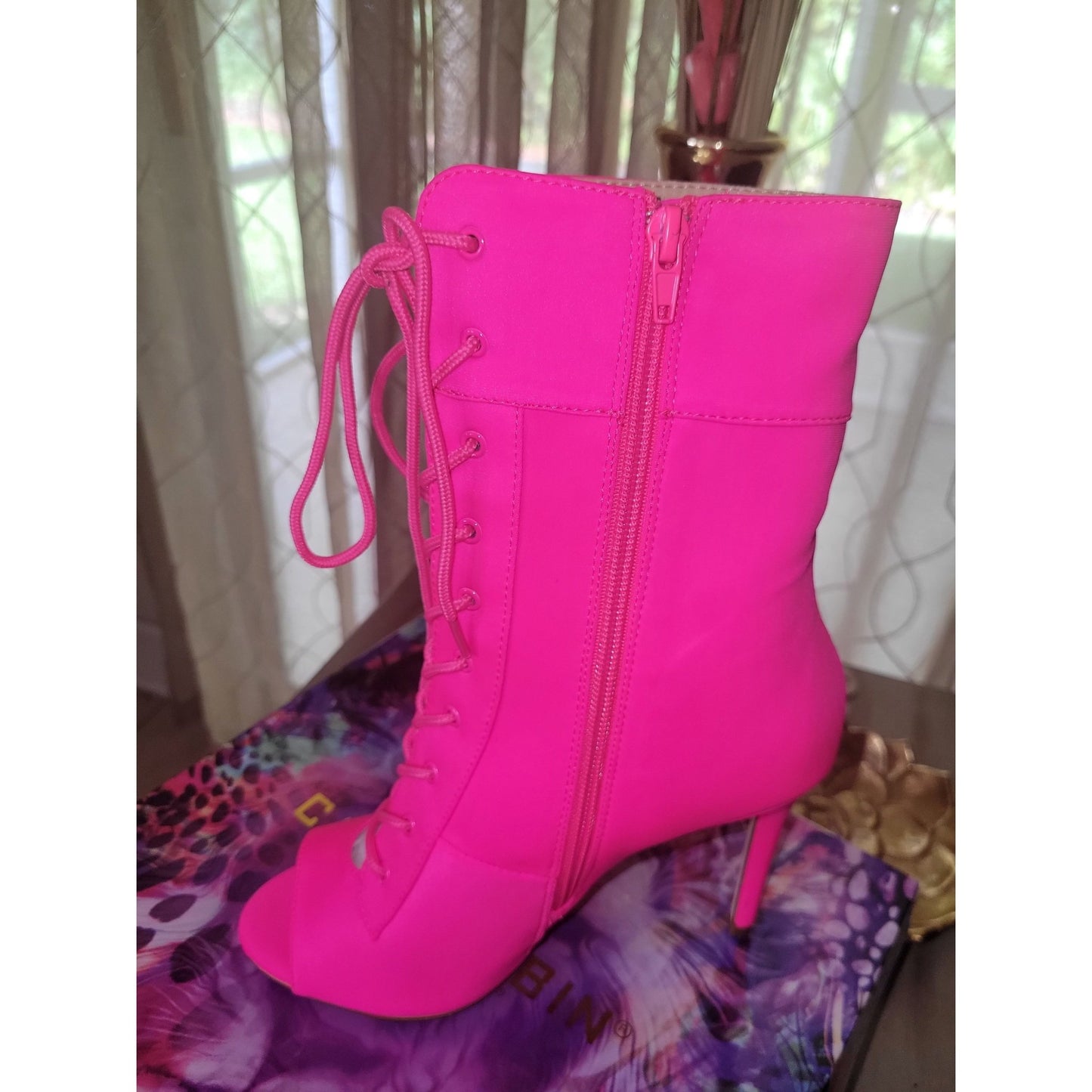 Paris Bootie - Boutique Royále